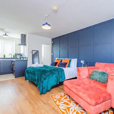 Studio Annexe By Papermill, Deeside - En-Suite, Heswall Buitenkant foto