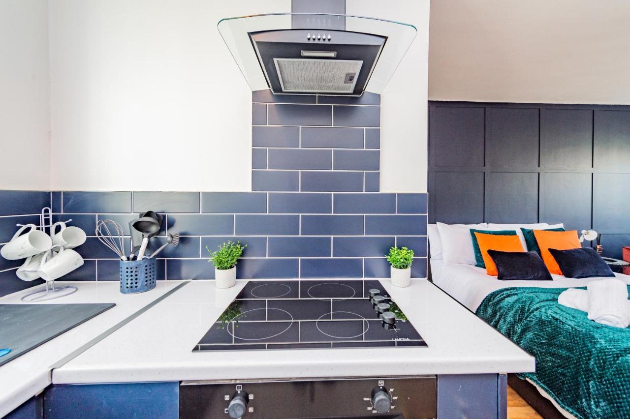 Studio Annexe By Papermill, Deeside - En-Suite, Heswall Buitenkant foto